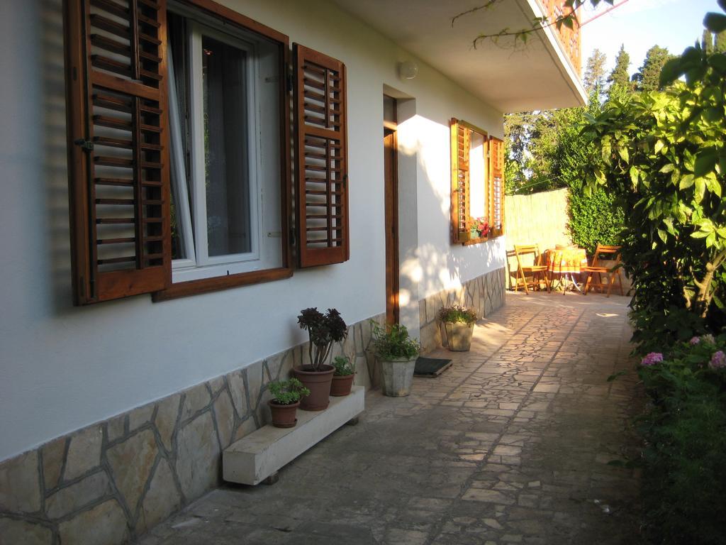 Apartment Bosiljak Jelsa  Zimmer foto