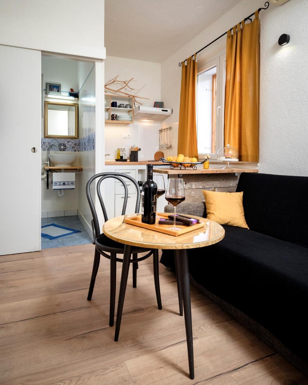 Apartment Bosiljak Jelsa  Exterior foto